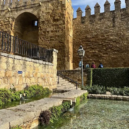 Апартаменти La Casa De La Muralla *